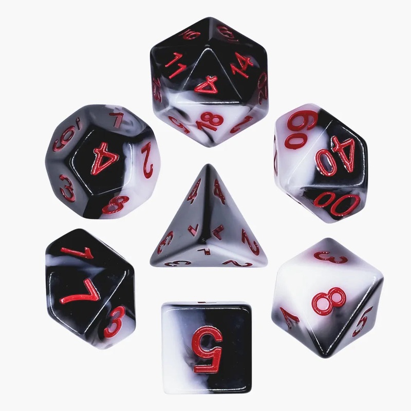 Warrior Black/White Dice 7pcs Dice Set